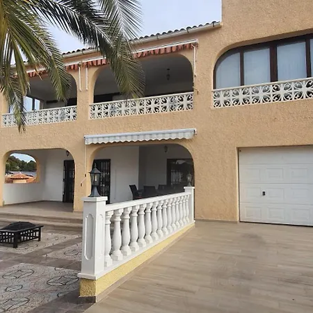 Pinos 8f Villa Calp